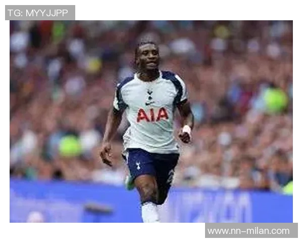 库杜斯赞扬特尔的坚持精神并强调进球对前锋自信心的重要性