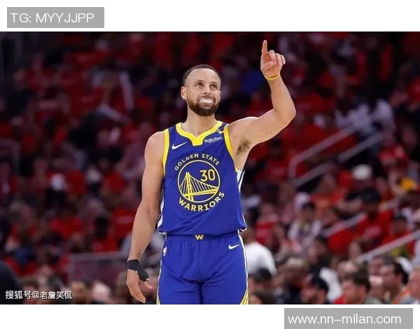 假期学习不放松库里首节火力全开轰下11分展现超强状态 假期学习不放松库里首节火力全开轰下11分展现超强状态