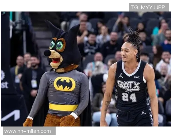 瓦塞尔表现出色8投4中贡献10分3篮板4助攻正负值高达25全场最佳 瓦塞尔表现出色8投4中贡献10分3篮板4助攻正负值高达25全场最佳