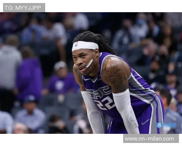 莫布里表现亮眼进攻提升18投8中三分4中8贡献22分外加8篮板3助攻3抢断