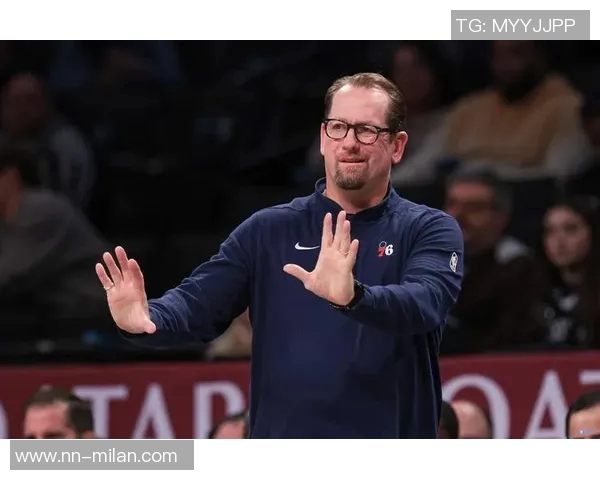 哈克斯开季表现出色场均157分7篮板期待保持健康状态