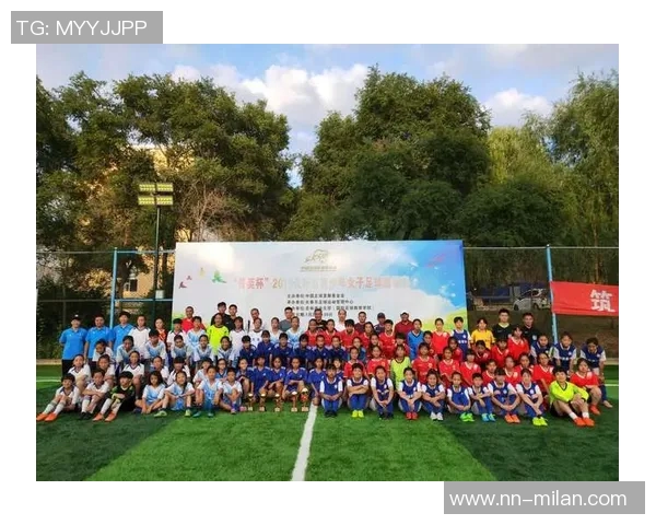 球队训练营展现出卓越防守与灵活无球进攻的新策略 球队训练营展现出卓越防守与灵活无球进攻的新策略