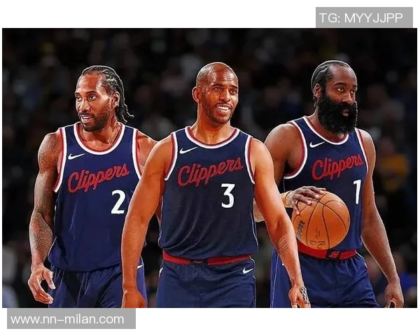 保罗期待与格里芬等人共同退役球衣在快船的荣耀时刻 保罗期待与格里芬等人共同退役球衣在快船的荣耀时刻